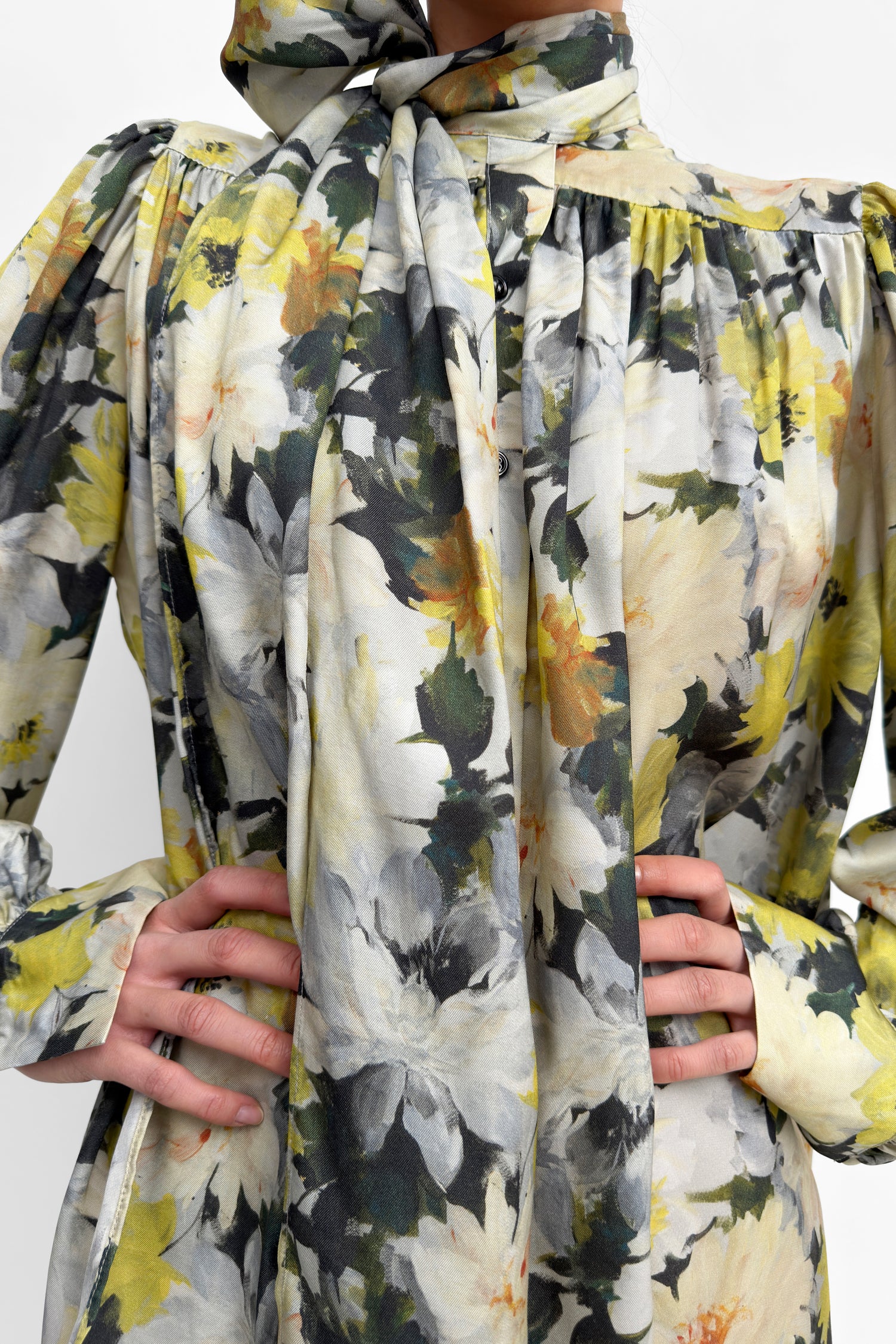 The Nayou mini bow tie dress