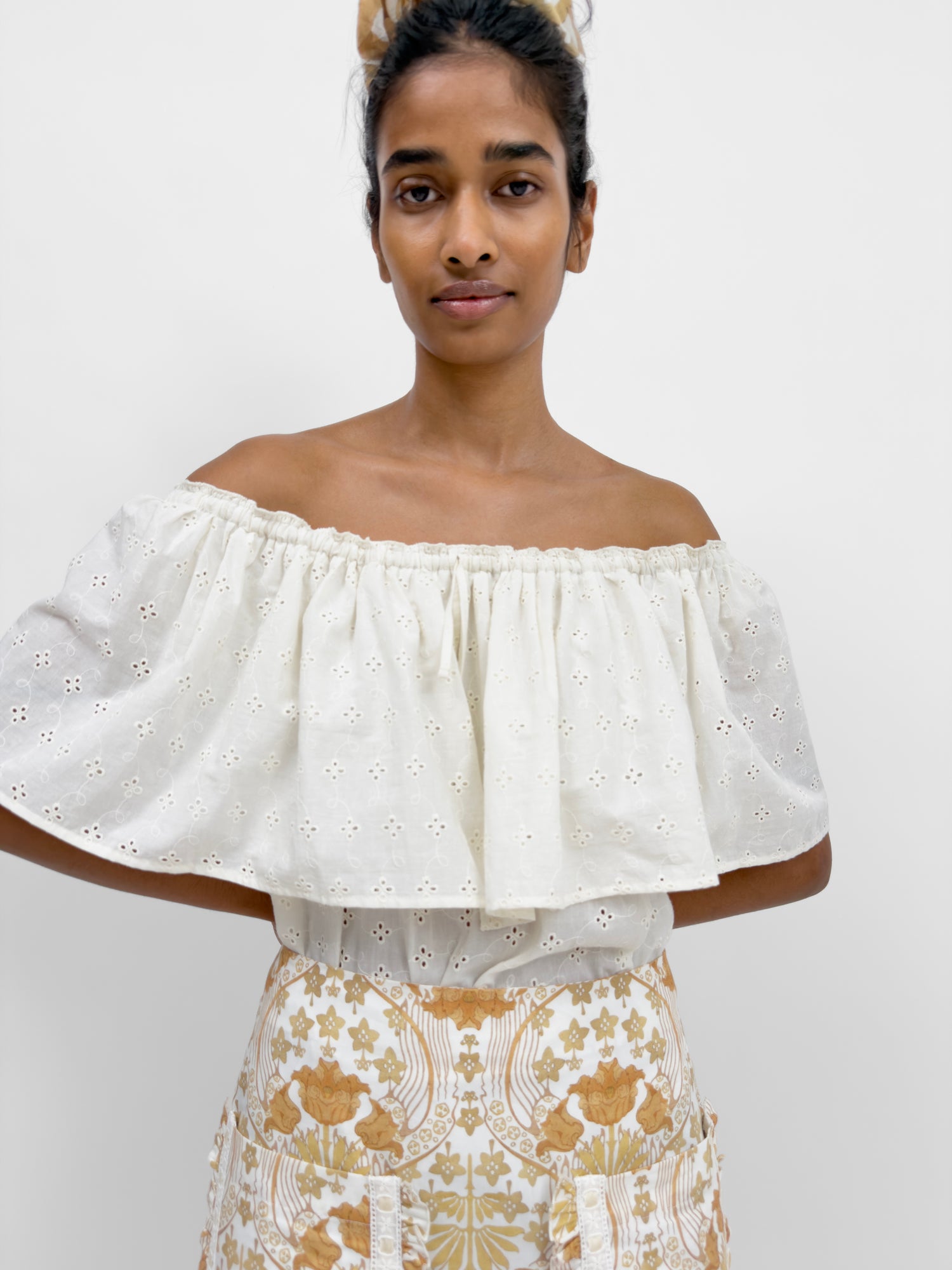 The Siv singoalla broderie anglaise top