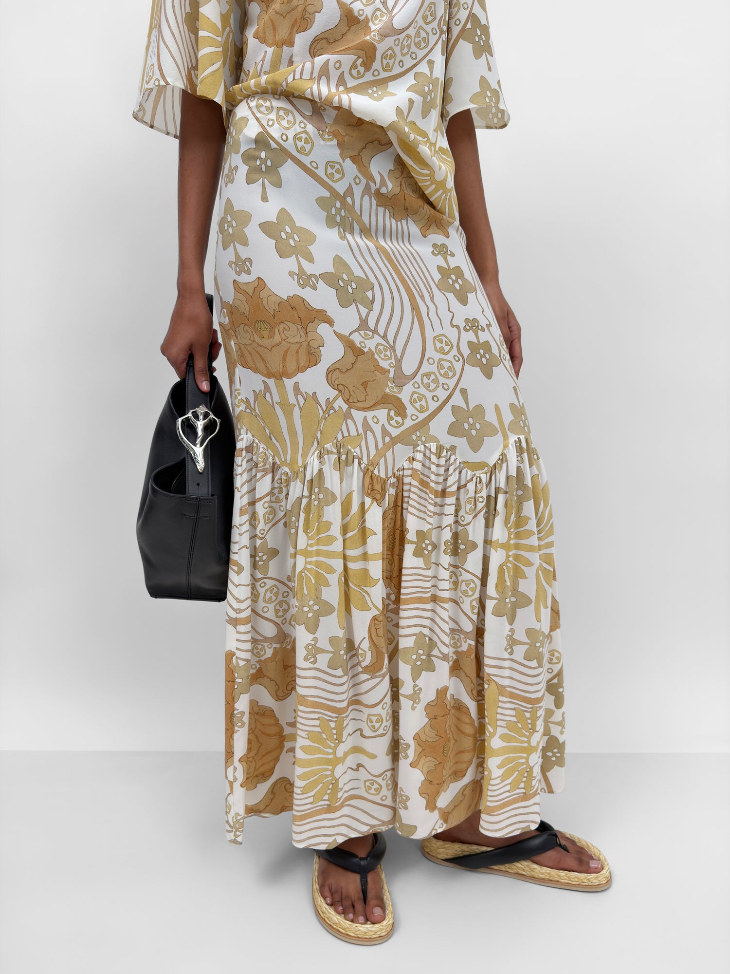 The Thelma silk blend maxi skirt in Tulip print