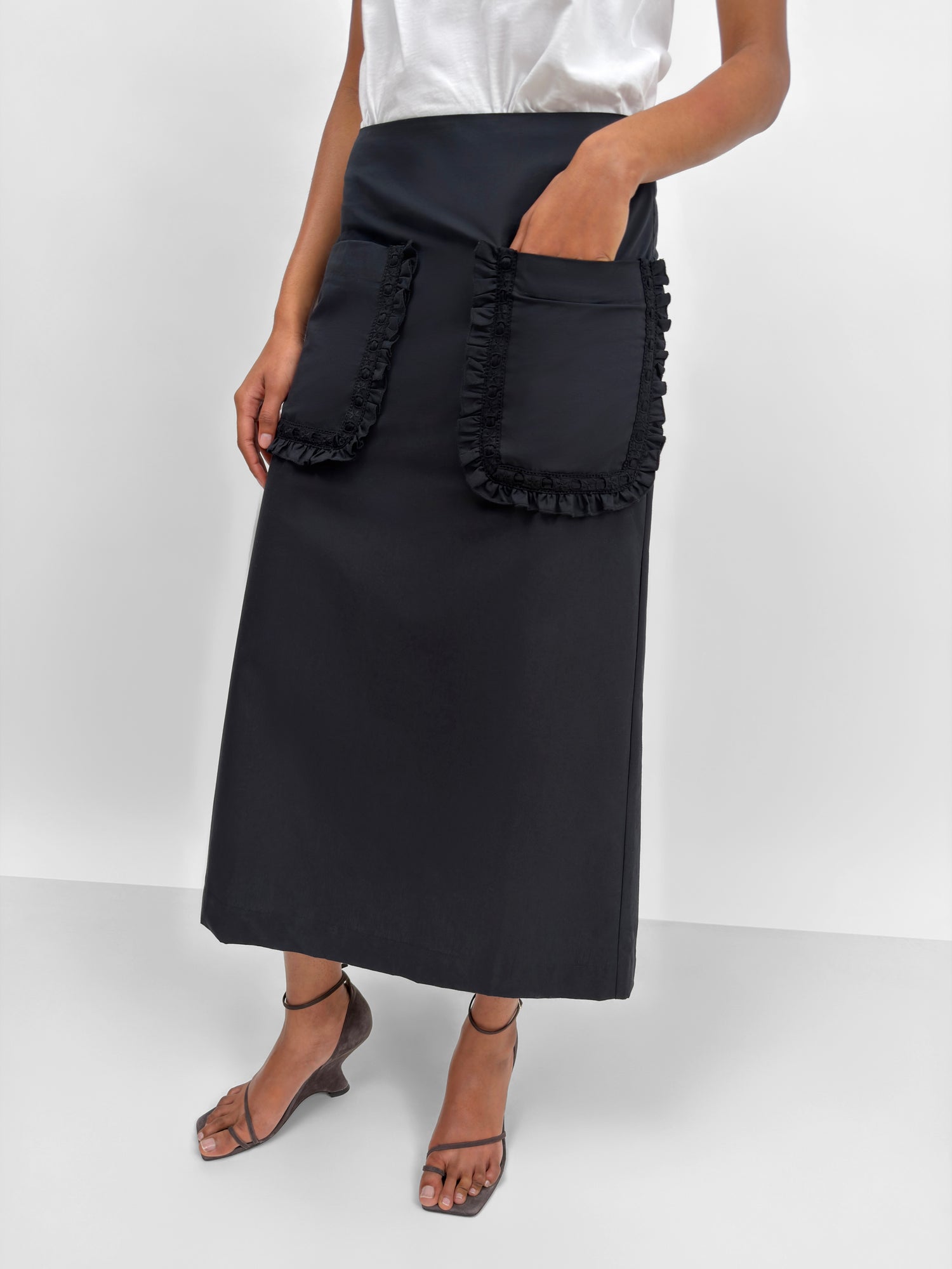 The Ulrika apron pencil skirt