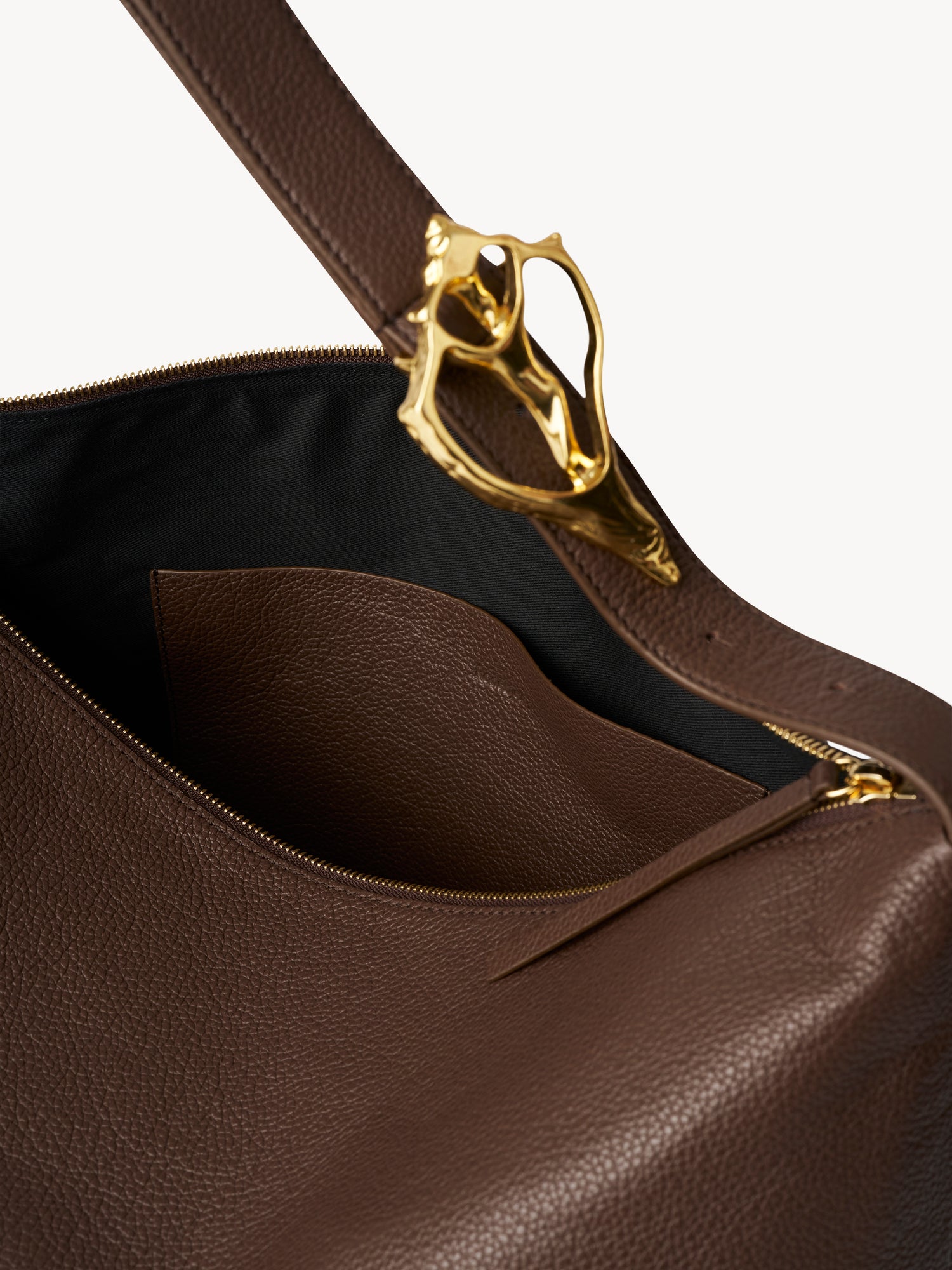 The Seashell pebble tote
