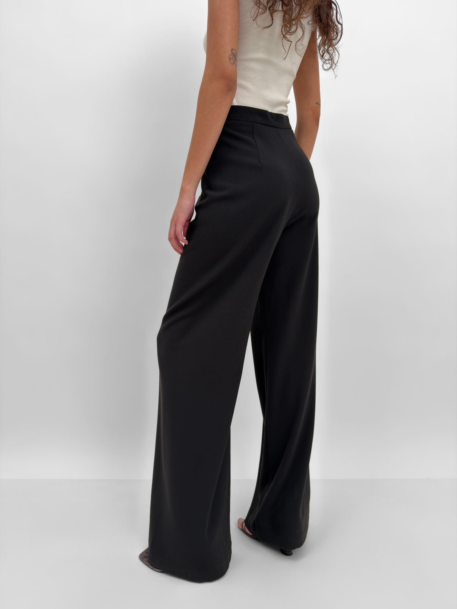 The Sini soft suiting pant