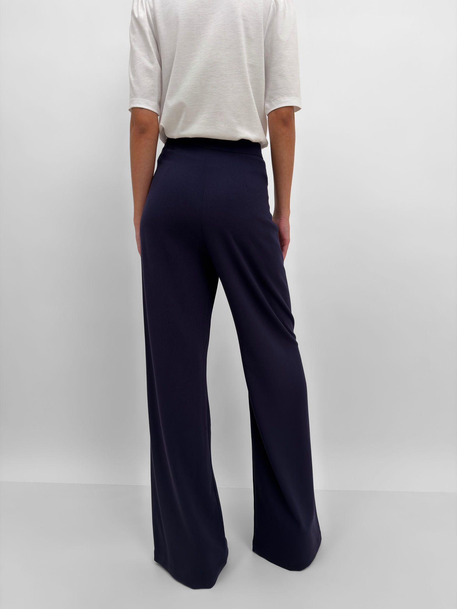 The Sini soft suiting pant