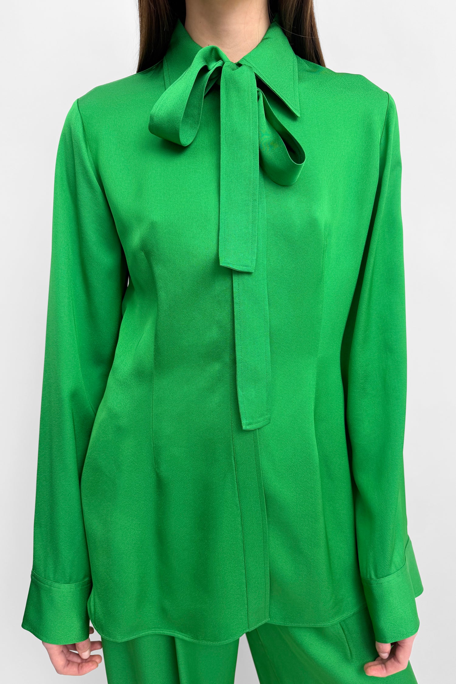 The Euni shiny shirt blouse