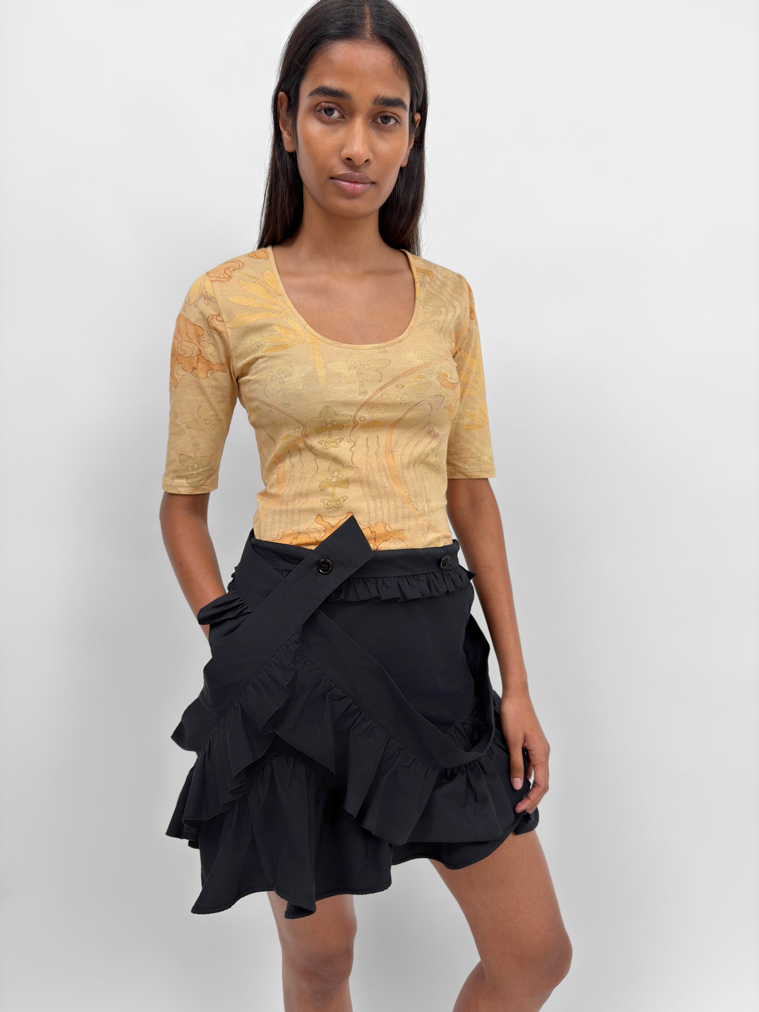 The Hutt short sleeve dance top in Tulip print