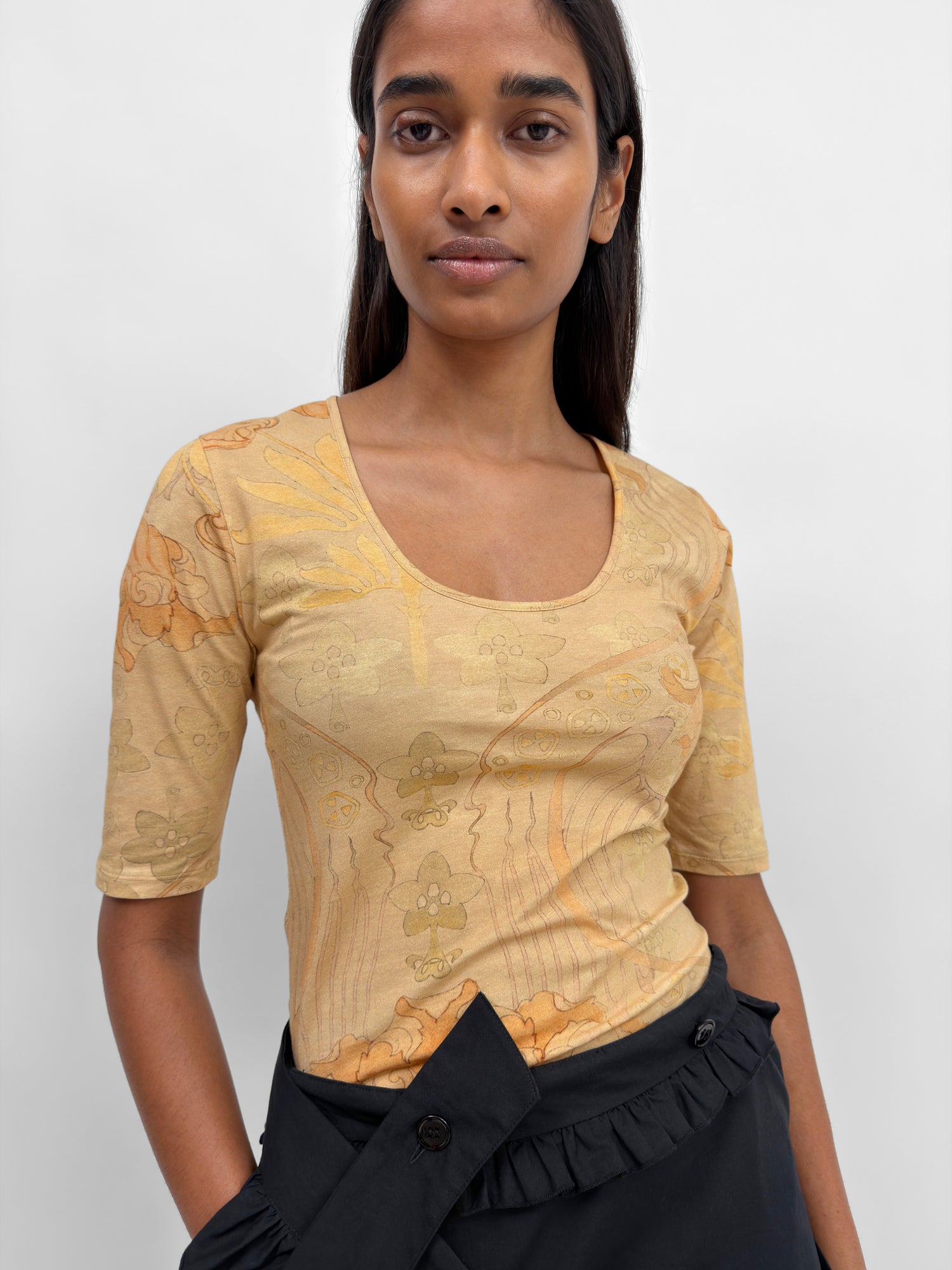 The Hutt short sleeve dance top in Tulip print
