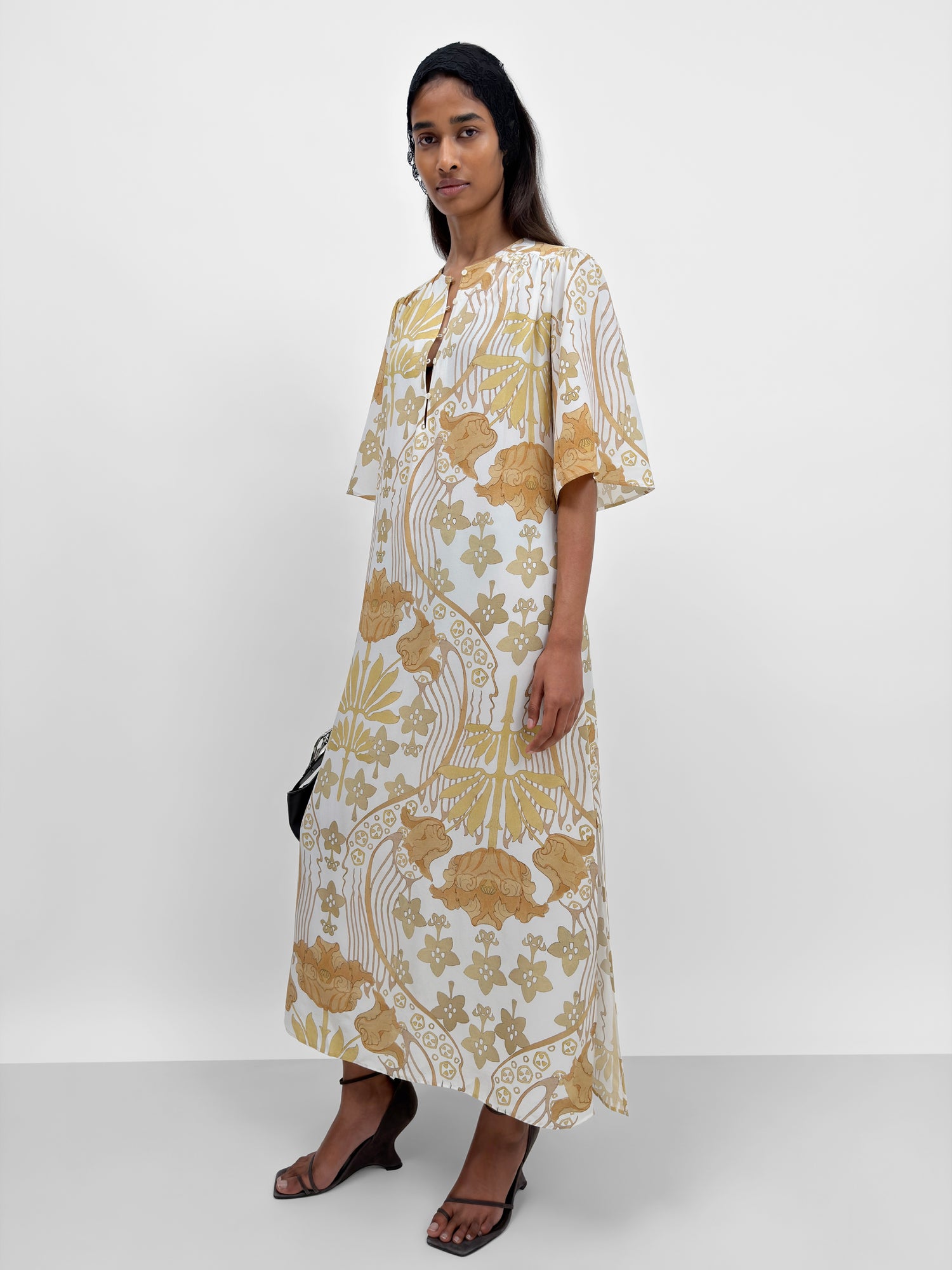 The Victoire silk blend blouse dress in Tulip print
