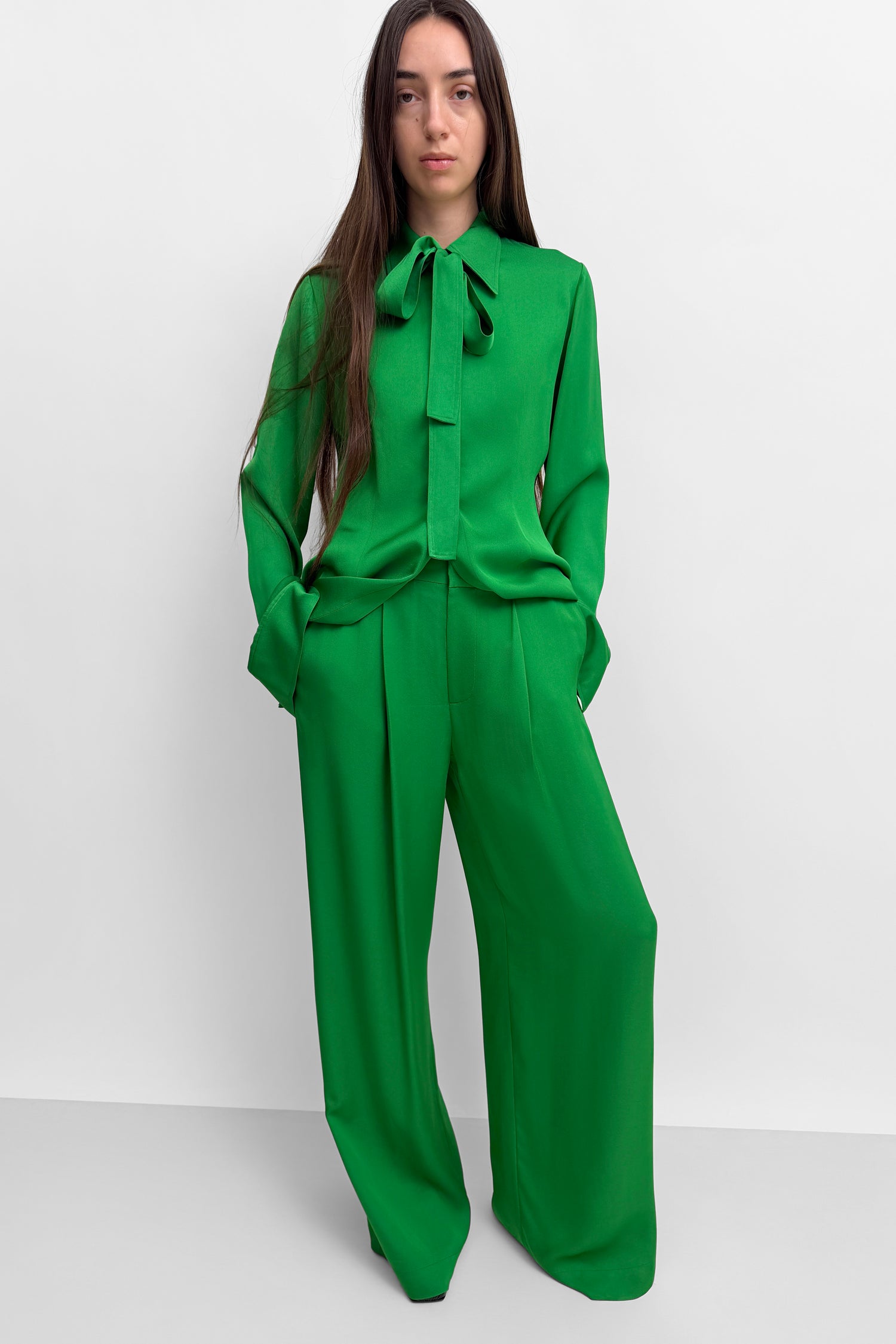 The Lorna shiny pleat pants